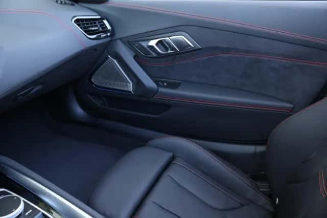 BMW Z4 (2026) thumbnail 38