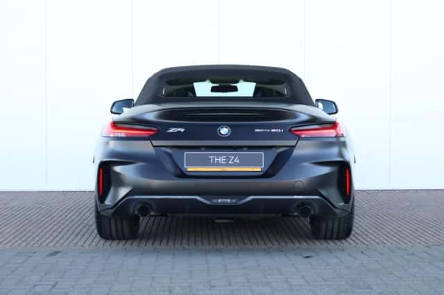 BMW Z4 (2026) thumbnail 10