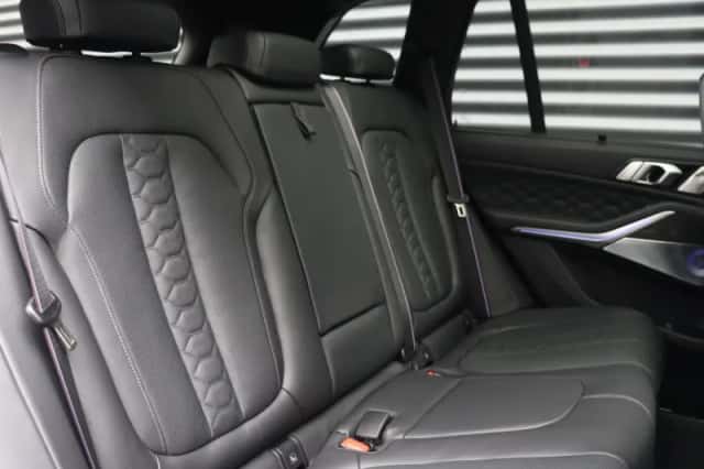 BMW X5 (2025) thumbnail 11