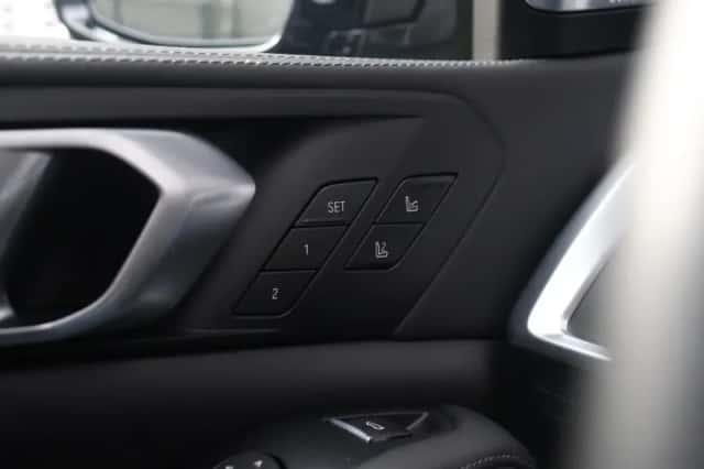 BMW X5 (2025) thumbnail 41