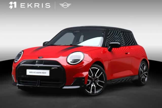 MINI Cooper (2024) thumbnail 1