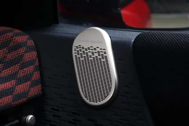 MINI Cooper (2024) thumbnail 28