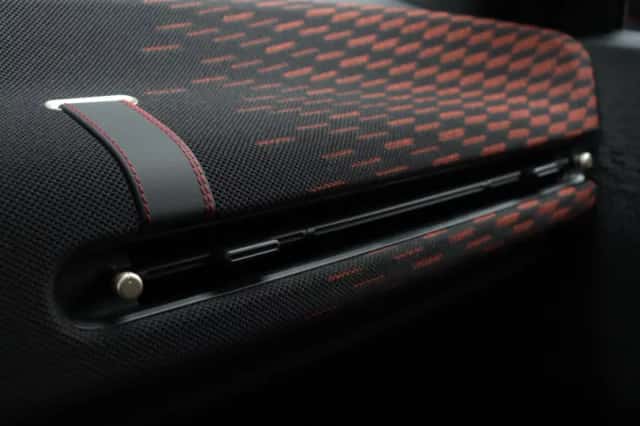 MINI Cooper (2024) thumbnail 30