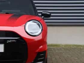MINI Cooper (2024) thumbnail 33