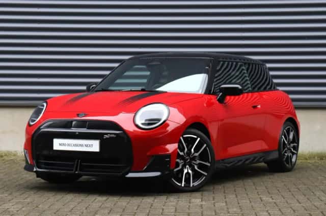 MINI Cooper (2024) thumbnail 36
