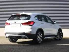 BMW X1 (2021) thumbnail 2
