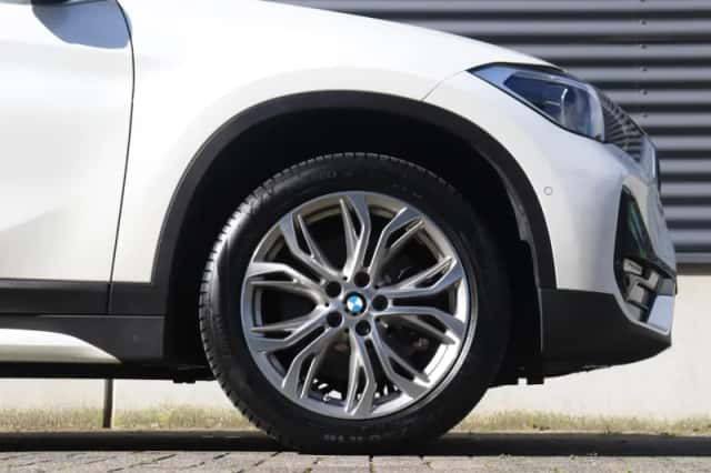 BMW X1 (2021) thumbnail 6