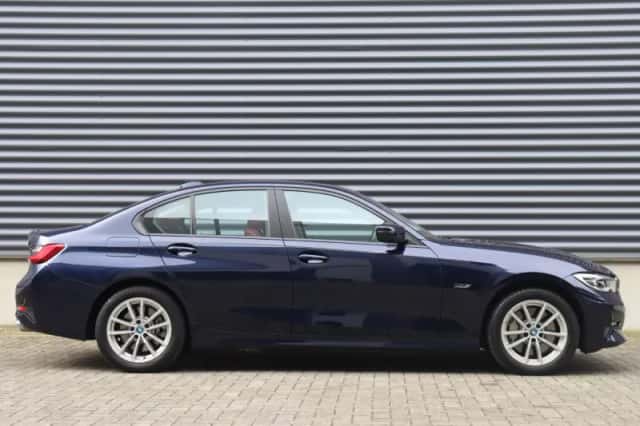 BMW 3-Serie (2022) thumbnail 5