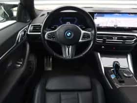 BMW i4 (2022) thumbnail 9