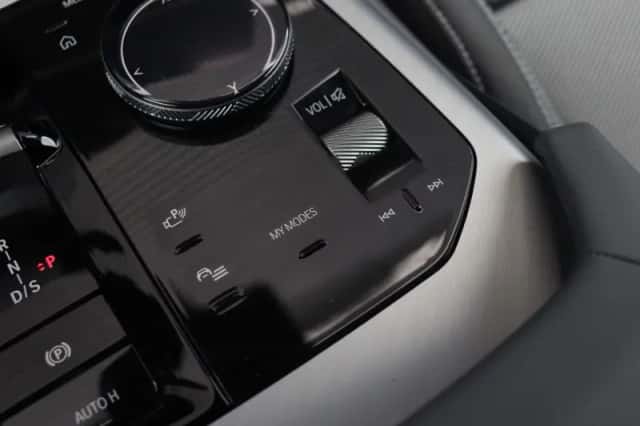 BMW X3 (2025) thumbnail 18