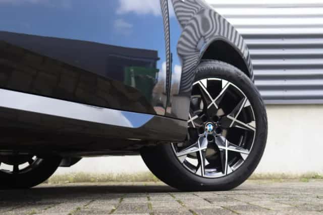 BMW X3 (2025) thumbnail 7