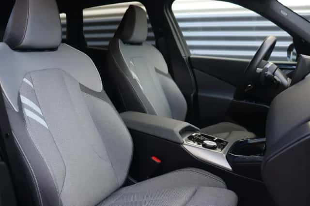 BMW X3 (2025) thumbnail 8
