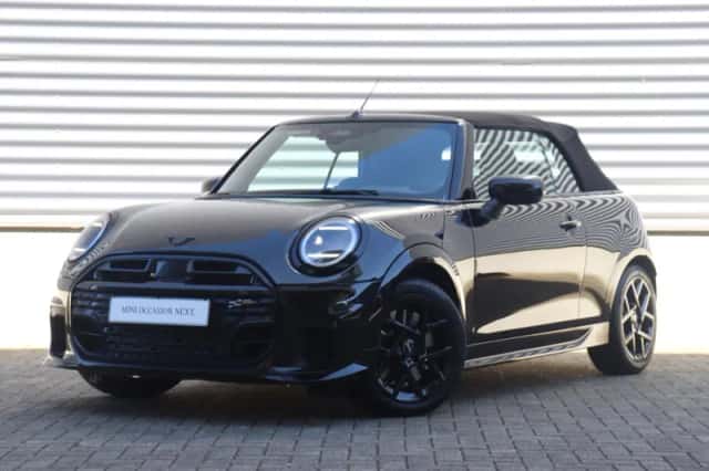 MINI Cabrio (2025) thumbnail 2