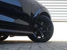 MINI Cabrio (2025) thumbnail 11