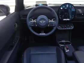 MINI Cabrio (2025) thumbnail 13