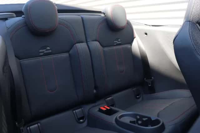 MINI Cabrio (2025) thumbnail 14