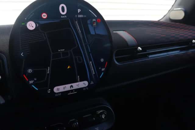 MINI Cabrio (2025) thumbnail 18