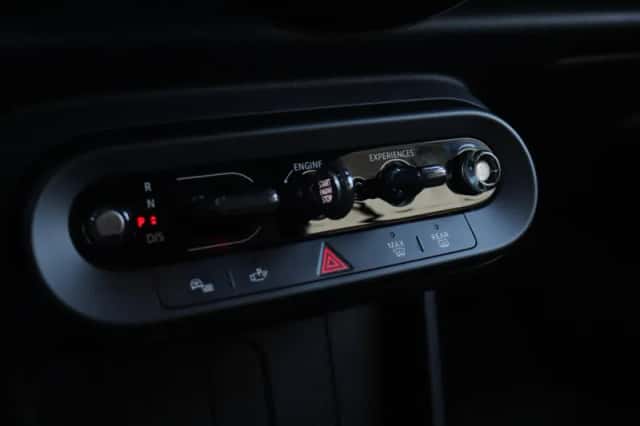 MINI Cabrio (2025) thumbnail 19