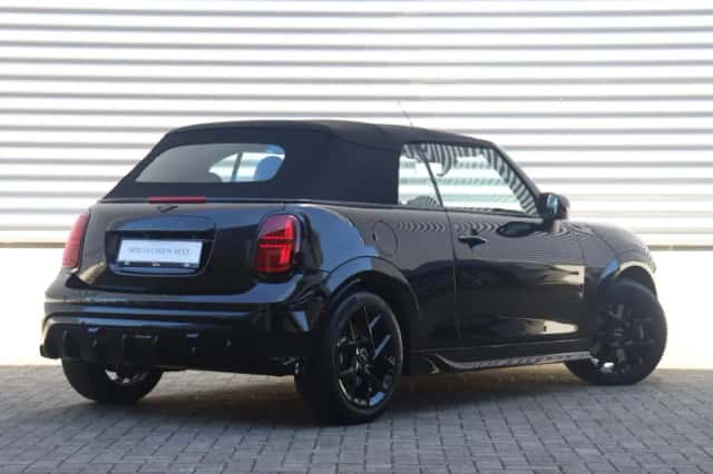 MINI Cabrio (2025) thumbnail 4