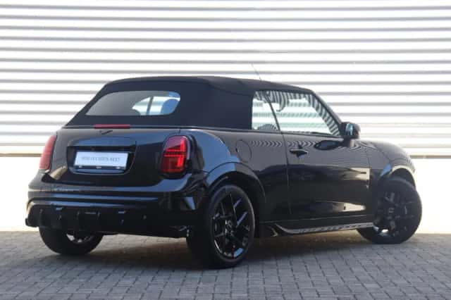MINI Cabrio (2025) thumbnail 4