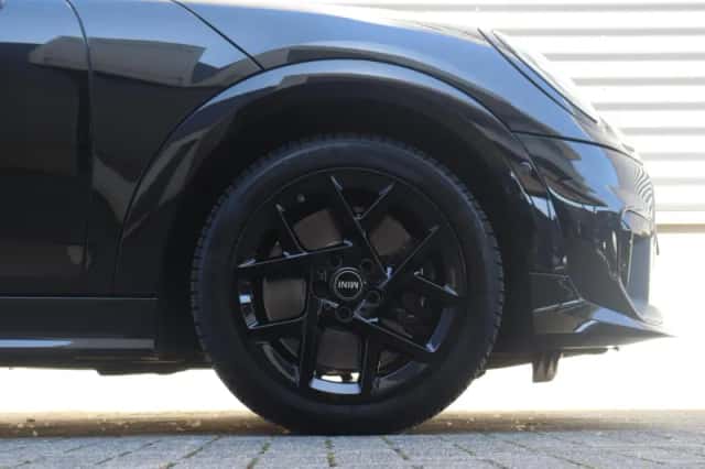 MINI Cabrio (2025) thumbnail 10