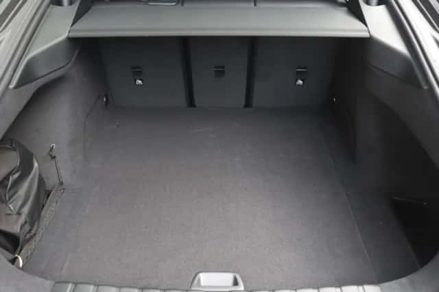BMW i4 (2026) thumbnail 12