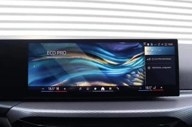 BMW i4 (2026) thumbnail 25