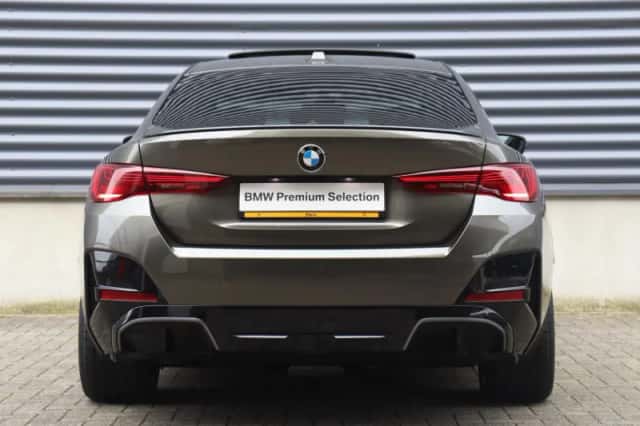 BMW i4 (2026) thumbnail 4