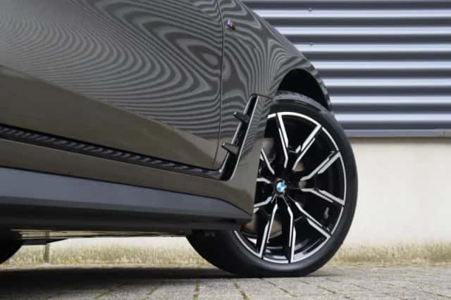 BMW i4 (2026) thumbnail 7