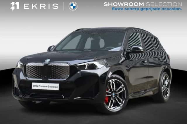BMW iX1 (2026) thumbnail 1