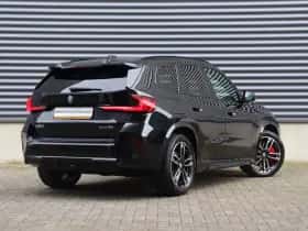 BMW iX1 (2026) thumbnail 2