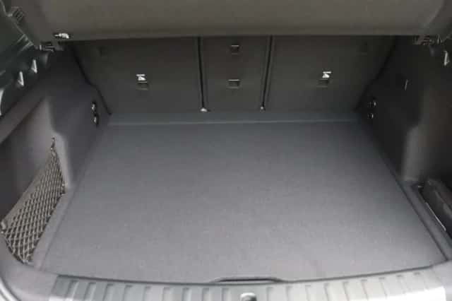 BMW iX1 (2026) thumbnail 12