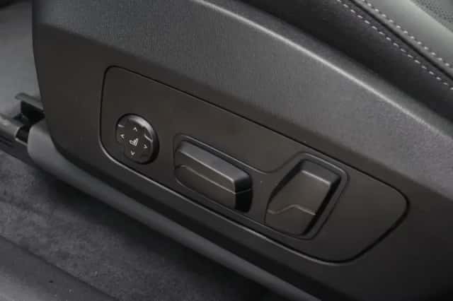 BMW iX1 (2026) thumbnail 17