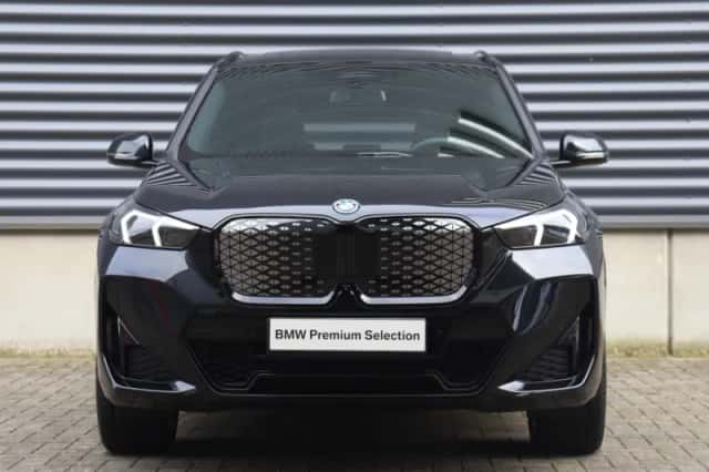 BMW iX1 (2026) thumbnail 3