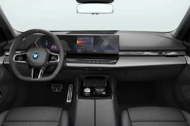 BMW i5 (2026) thumbnail 3