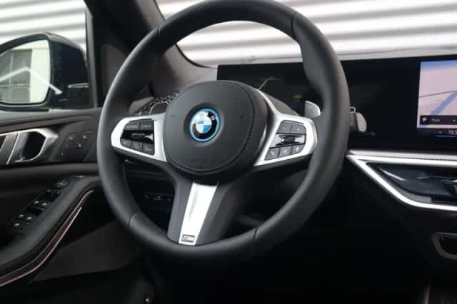 BMW X5 (2026) thumbnail 42