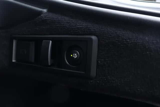 BMW i4 (2026) thumbnail 14