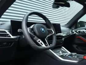 BMW i4 (2026) thumbnail 16