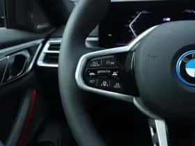 BMW i4 (2026) thumbnail 24