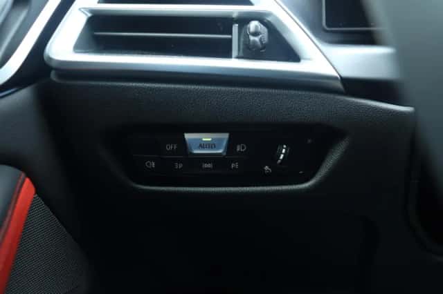 BMW i4 (2026) thumbnail 34