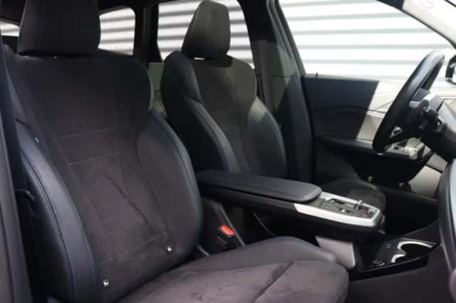 BMW X1 (2023) thumbnail 8