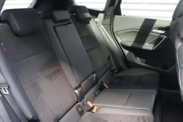 BMW X1 (2023) thumbnail 10