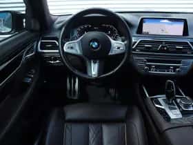 BMW 7-Serie (2019) thumbnail 6