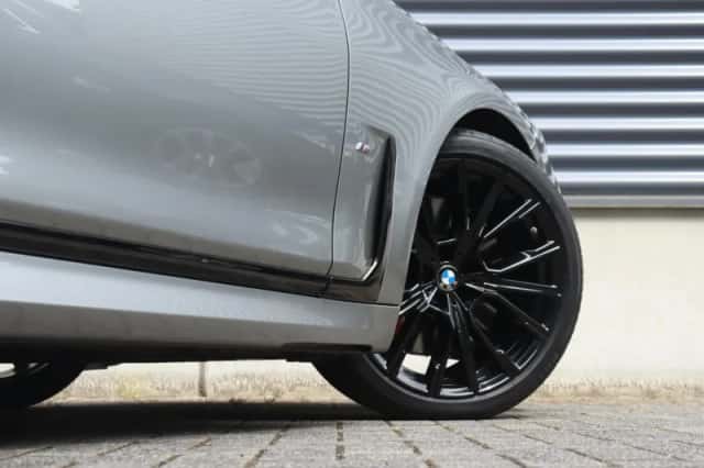 BMW 7-Serie (2019) thumbnail 7