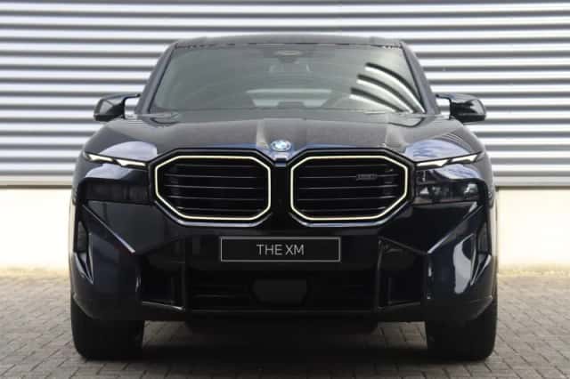 BMW XM (2026) thumbnail 3