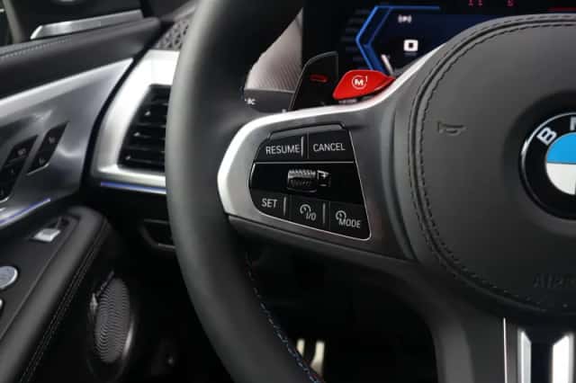 BMW XM (2026) thumbnail 24