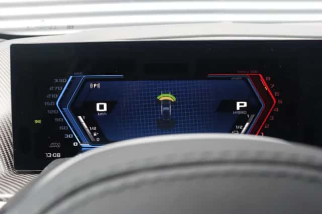 BMW XM (2026) thumbnail 26