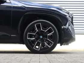 BMW XM (2026) thumbnail 6