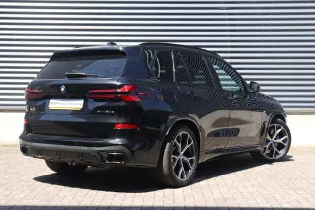 BMW X5 (2025) thumbnail 2