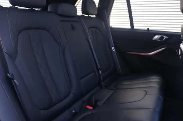 BMW X5 (2025) thumbnail 12